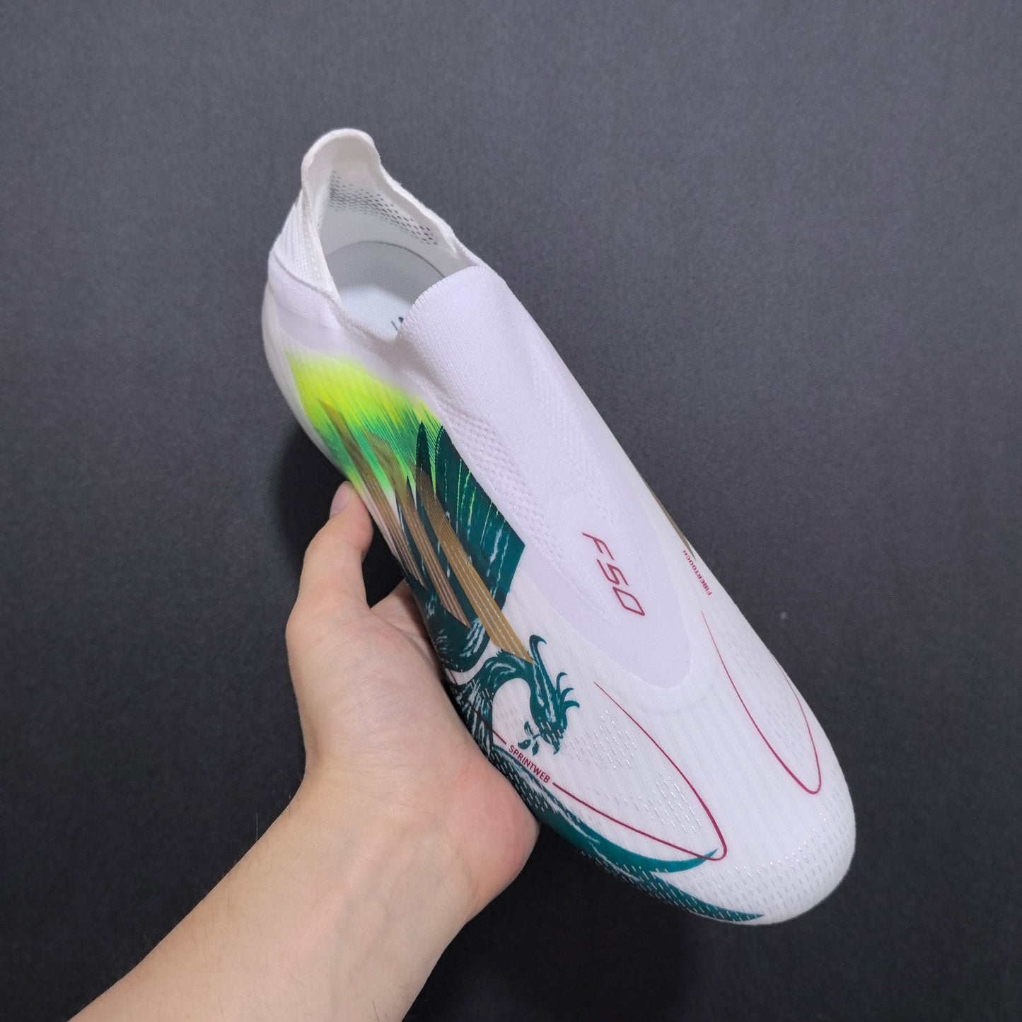 F50 LACELESS