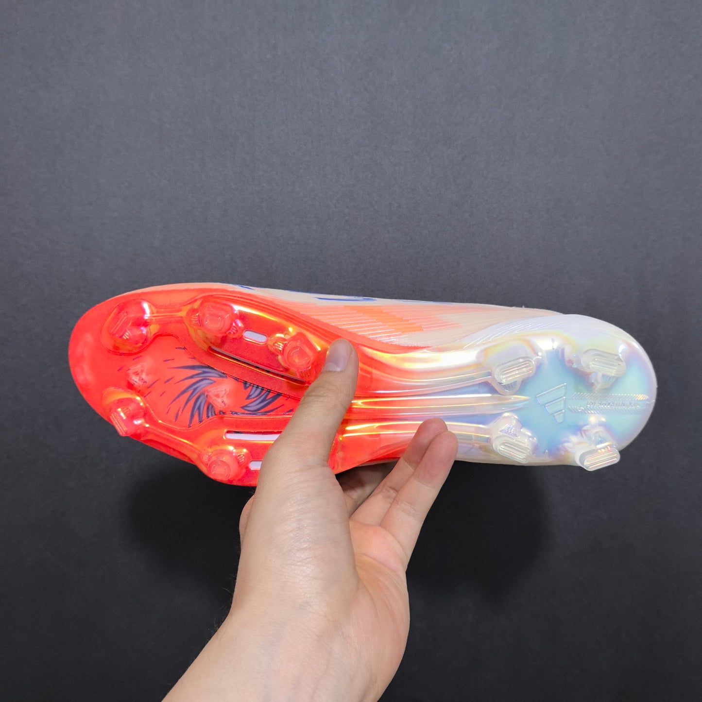 F50+ LACELESS