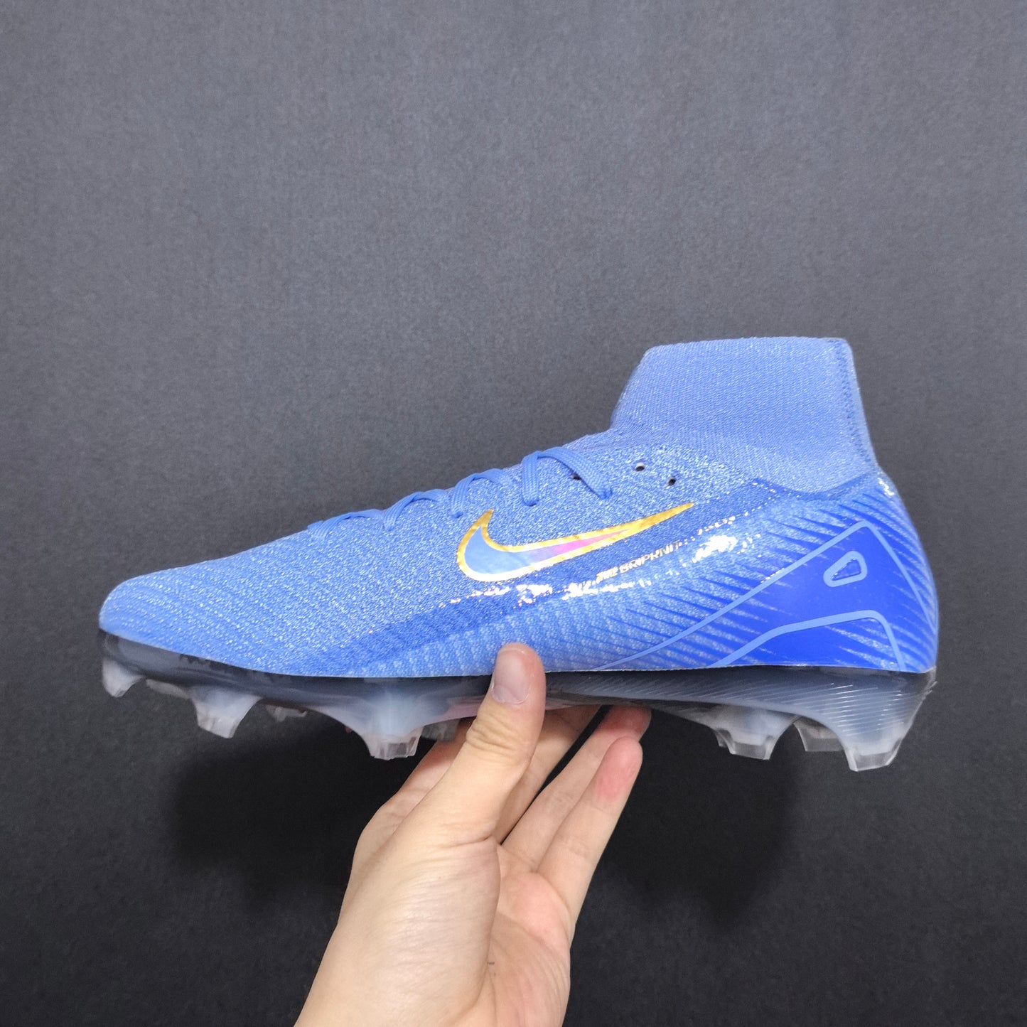 SUPERFLY 16
