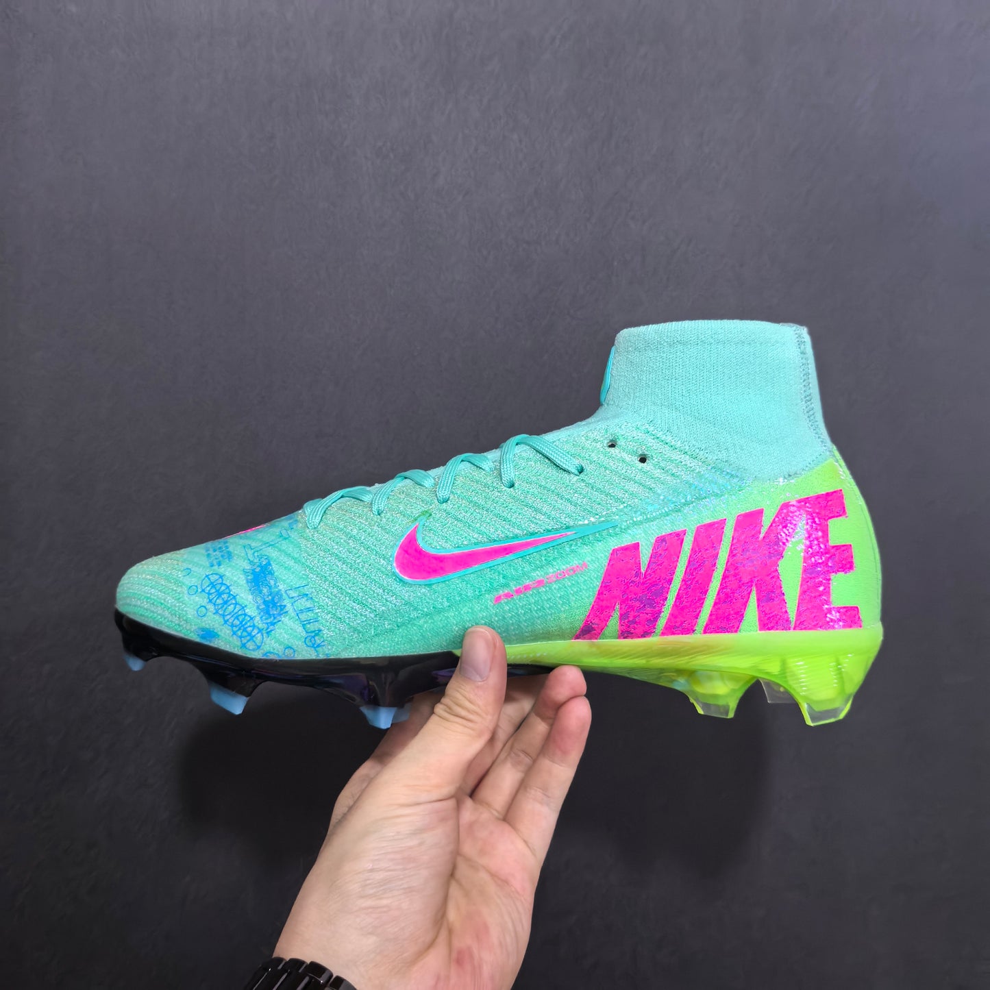 SUPERFLY 16