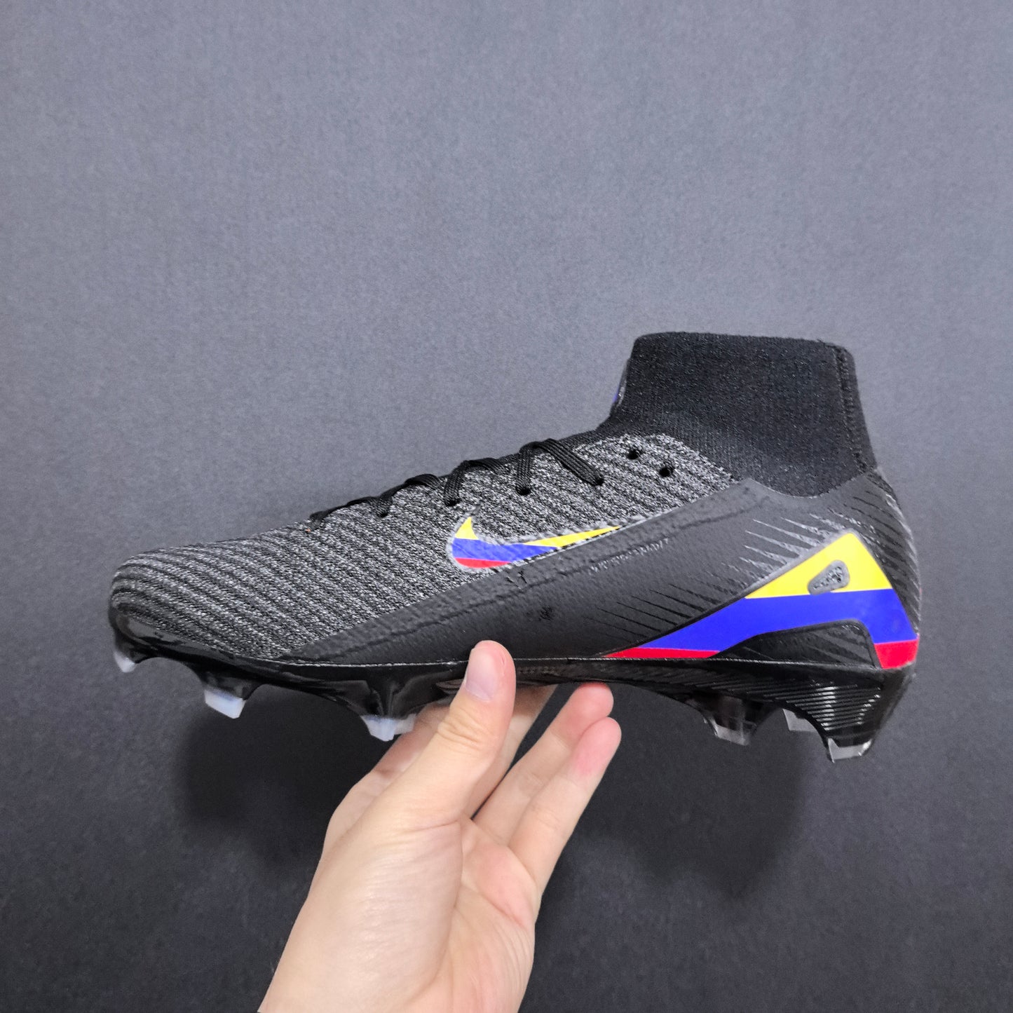 SUPERFLY 16