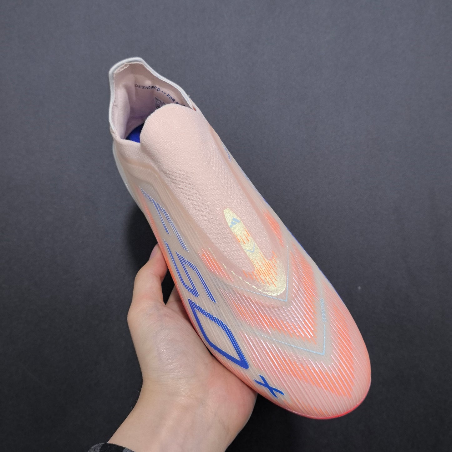 F50+ LACELESS