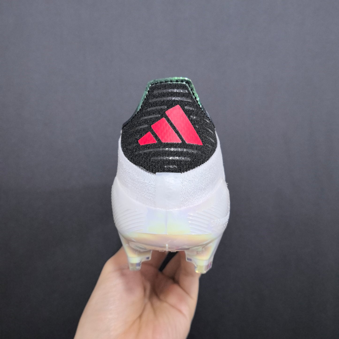 F50+ LACELESS
