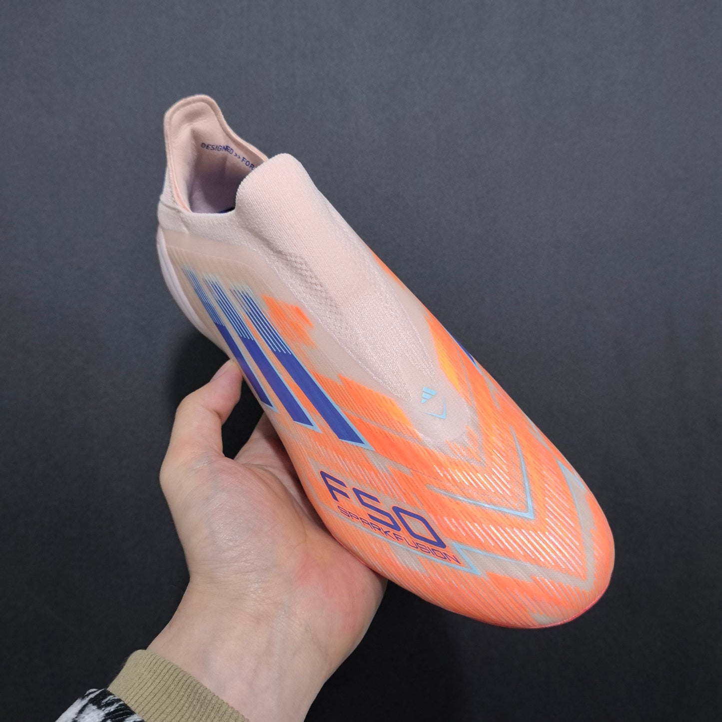 F50 LACELESS