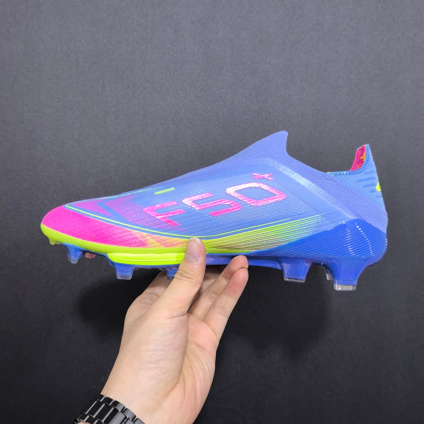 F50+ LACELESS