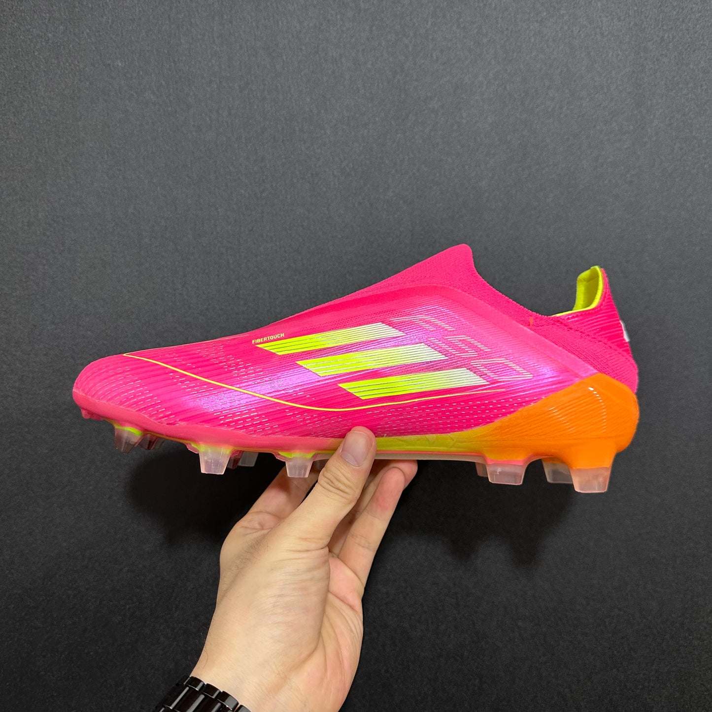 F50 LACELESS