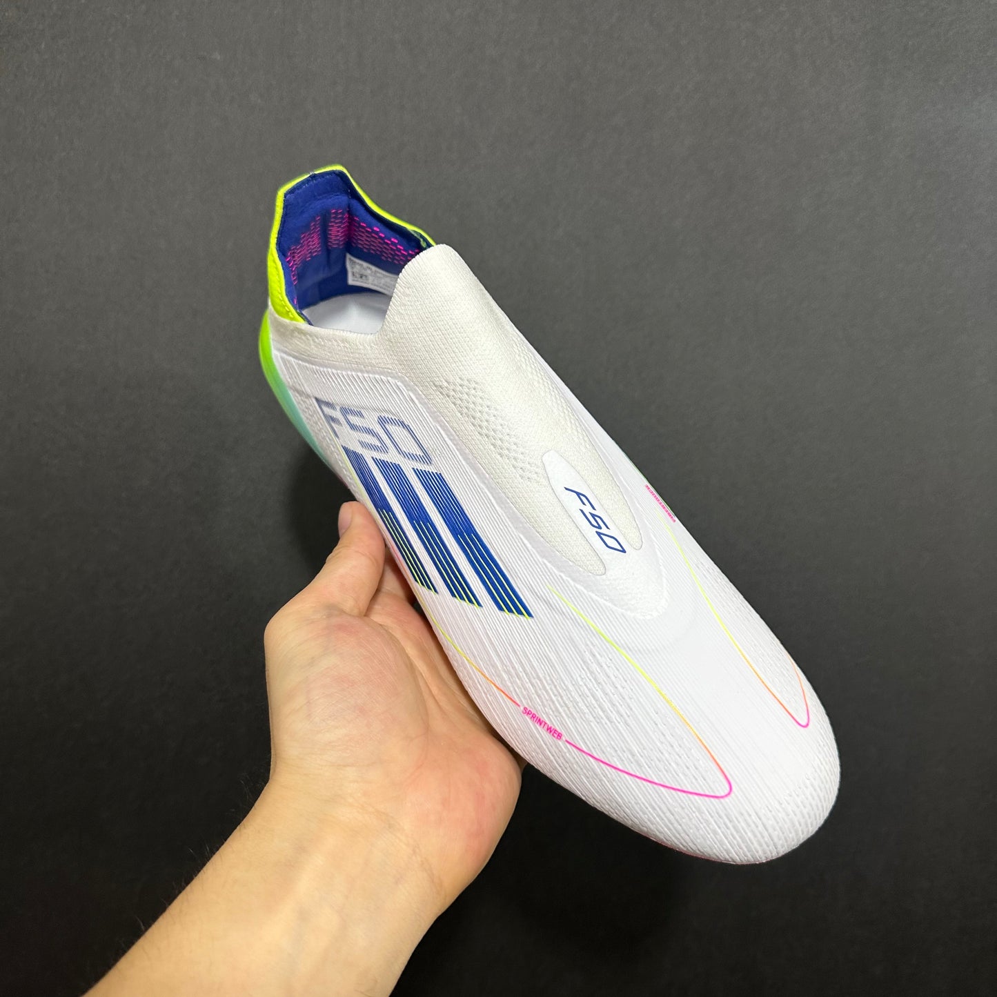 F50 LACELESS
