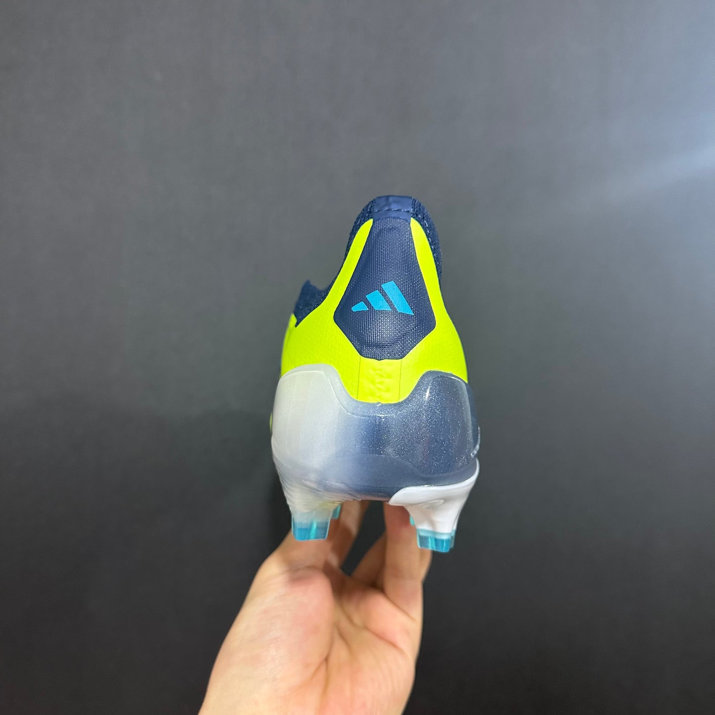 ELITE TONGUE 24
