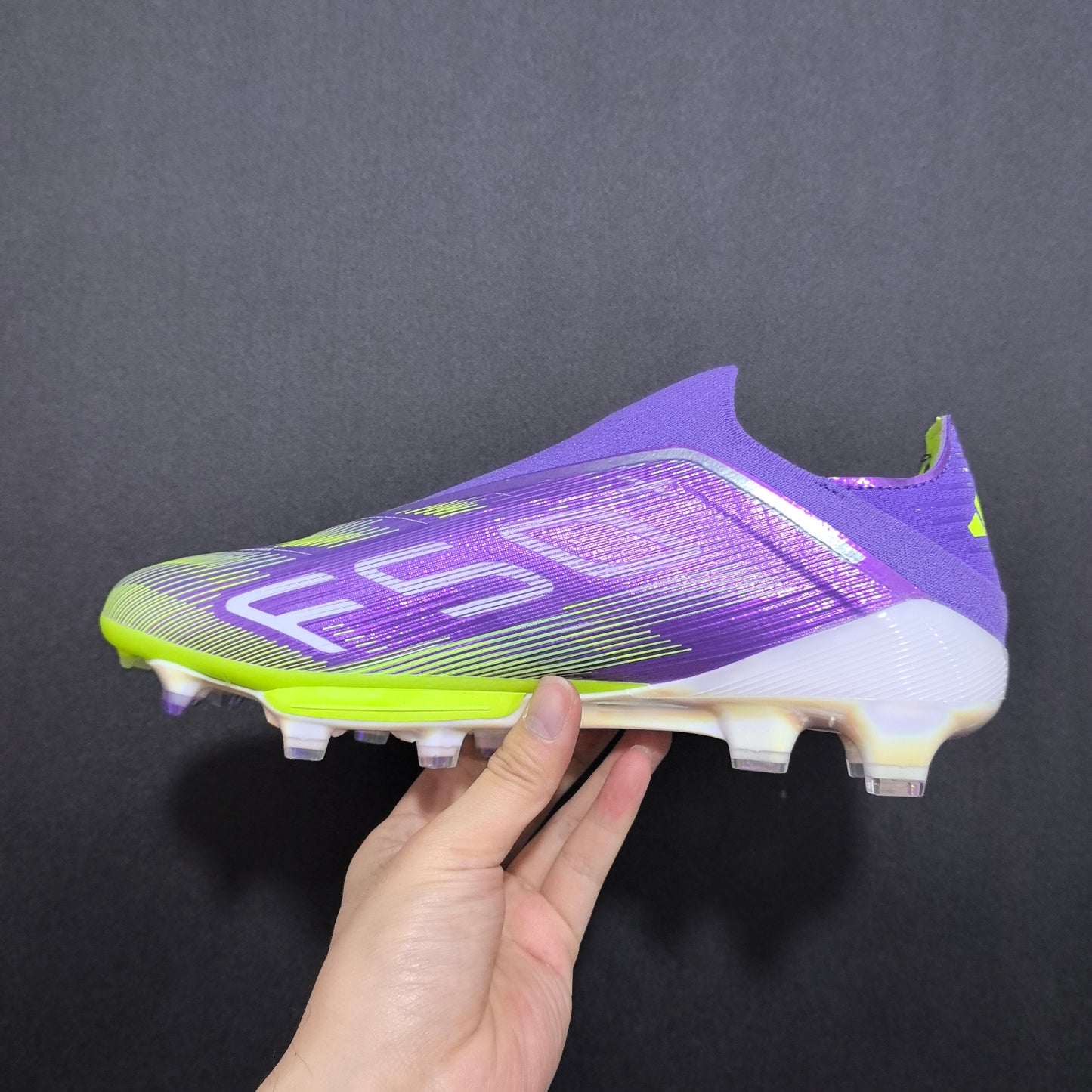 F50+ LACELESS