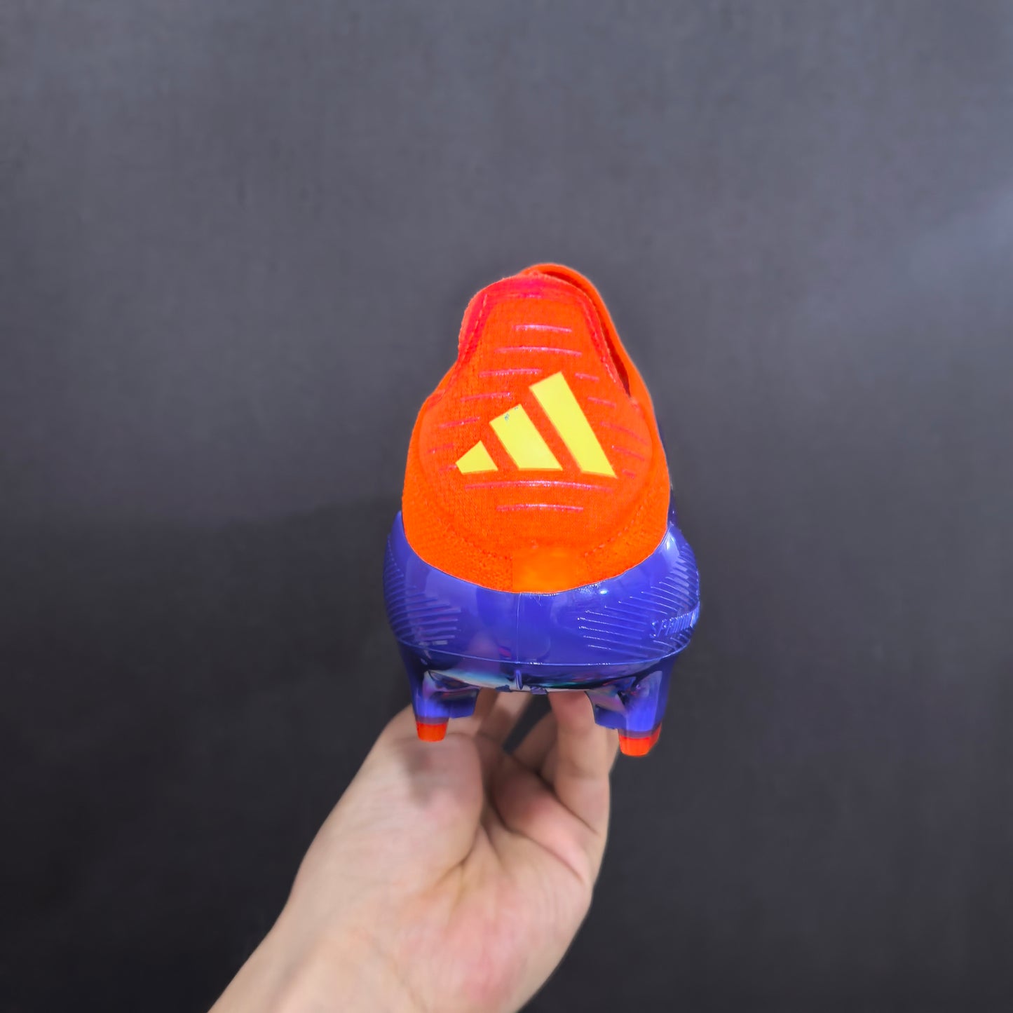 F50+ LACELESS