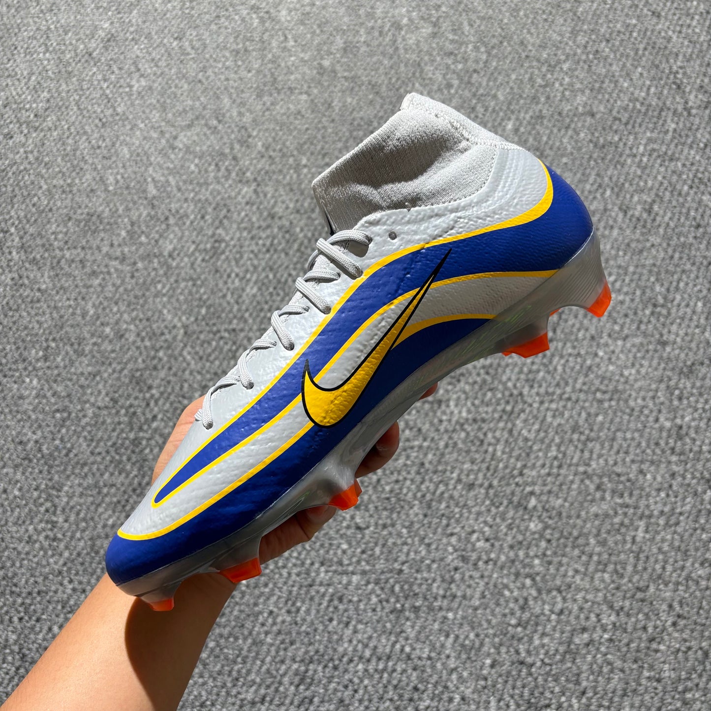 SUPERFLY 8