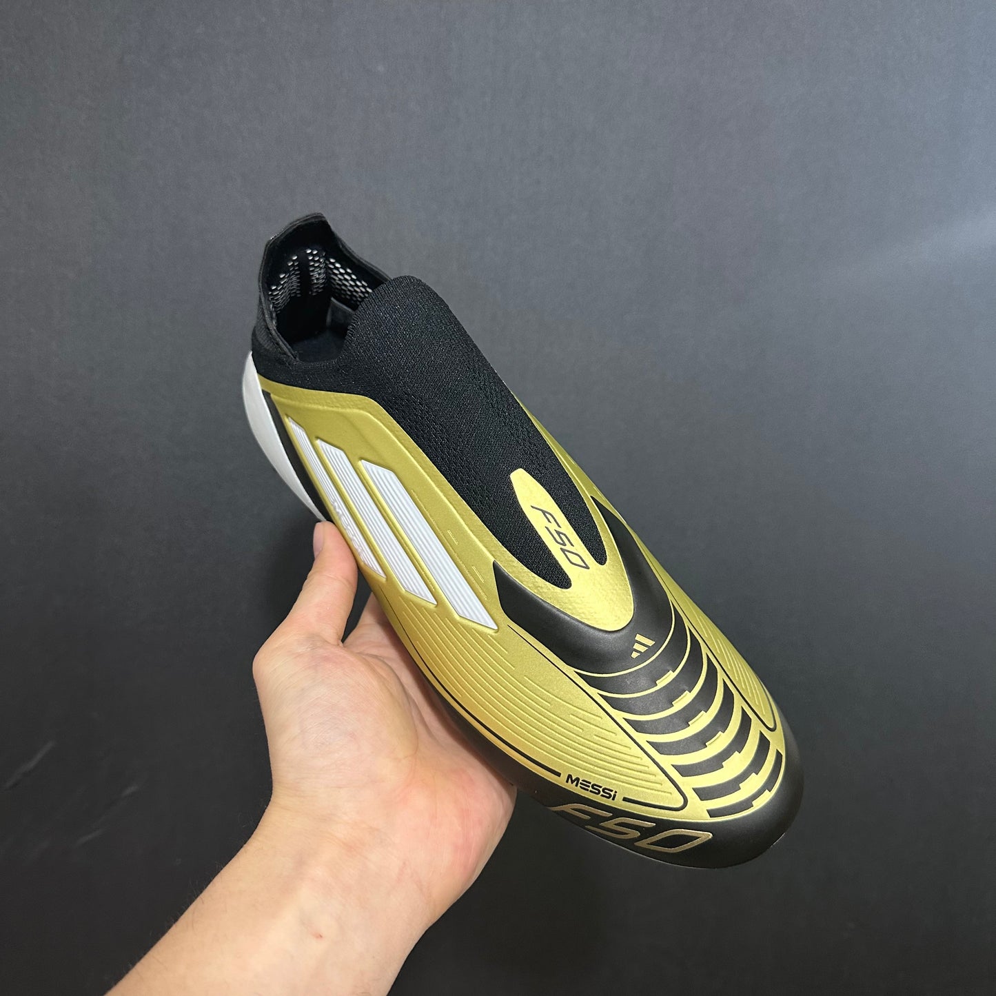 F50 LACELESS