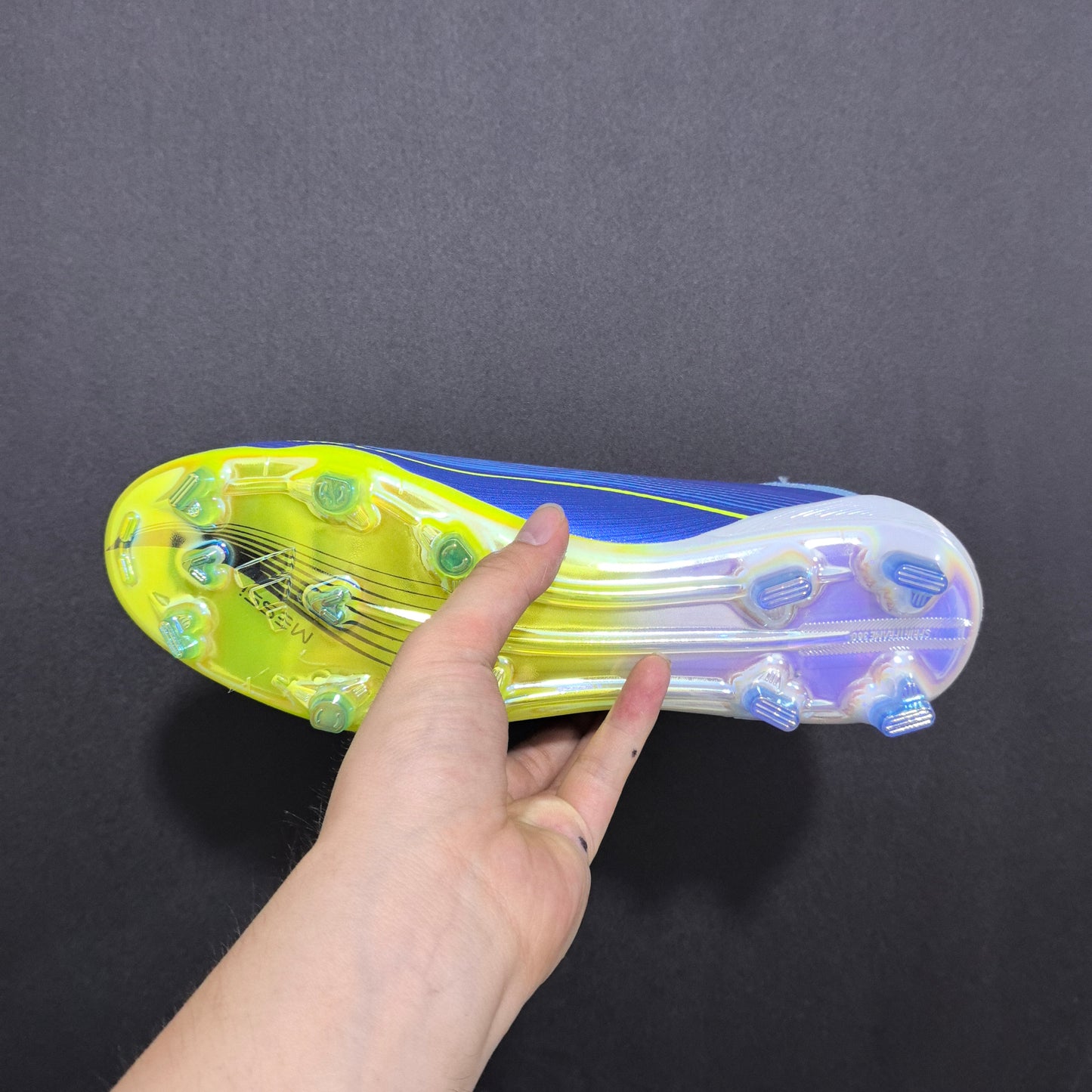 F50 LACELESS