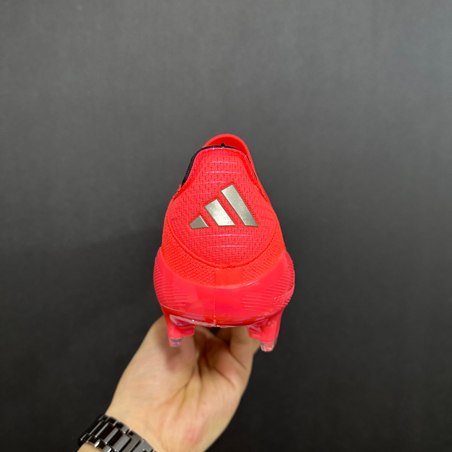 F50+ LACELESS