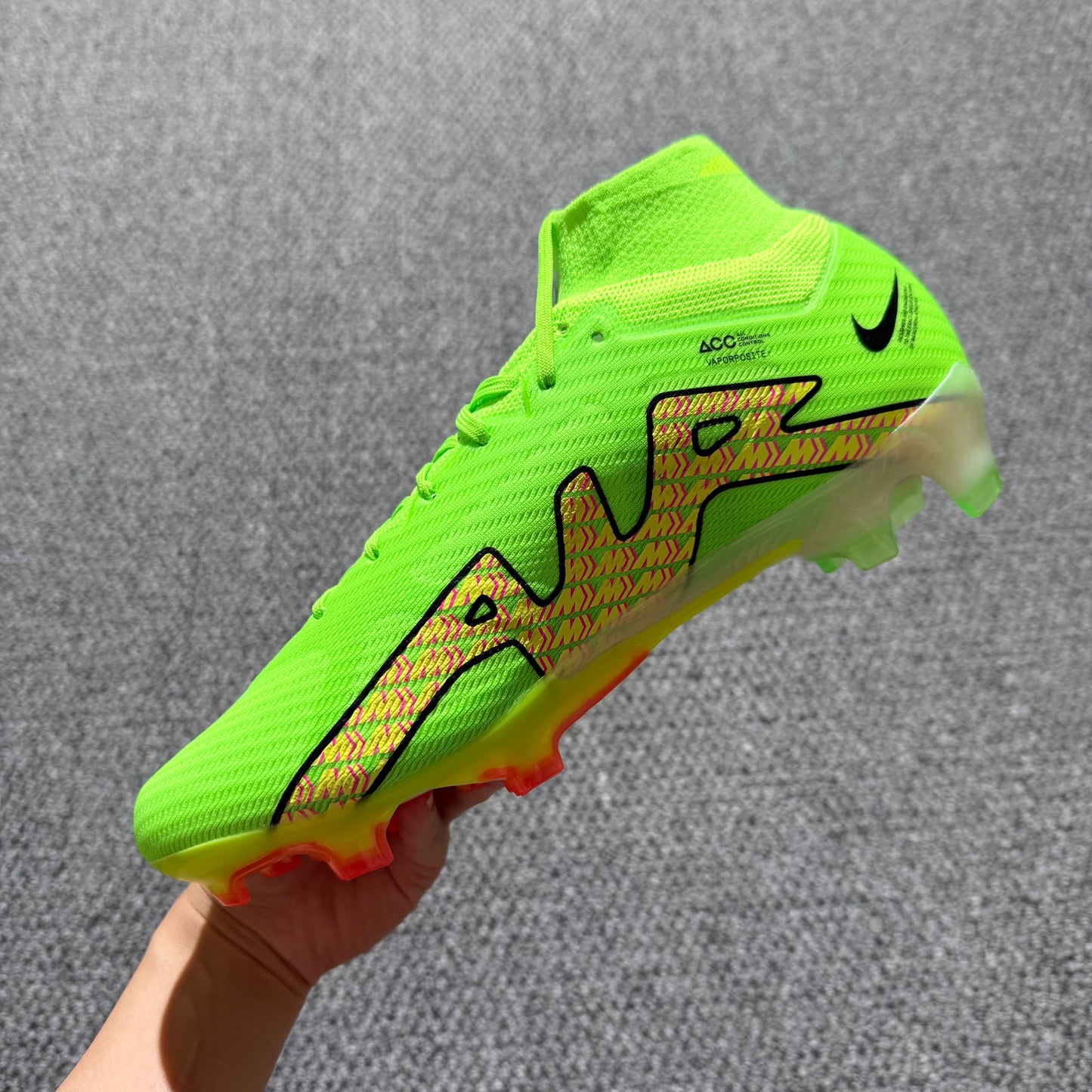 SUPERFLY 14