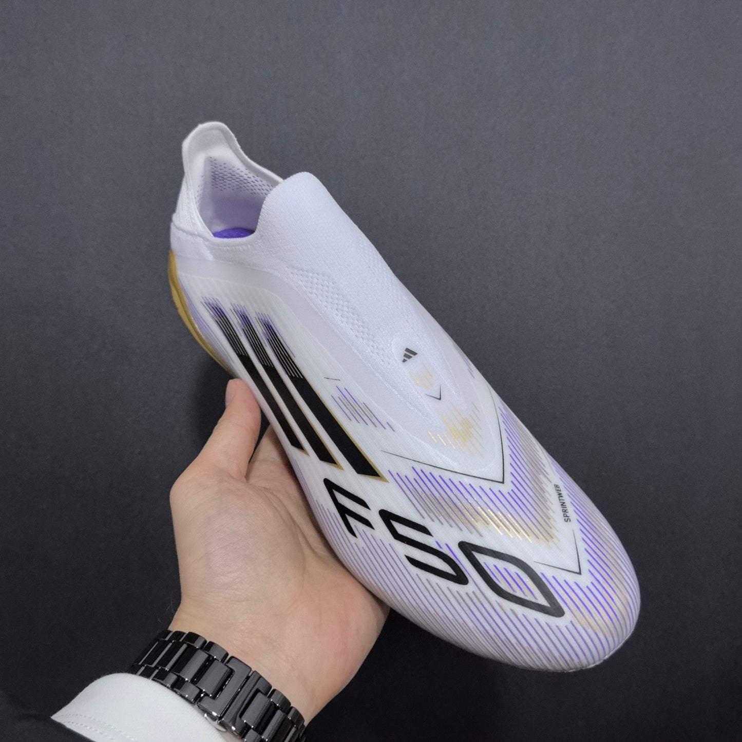 F50 LACELESS