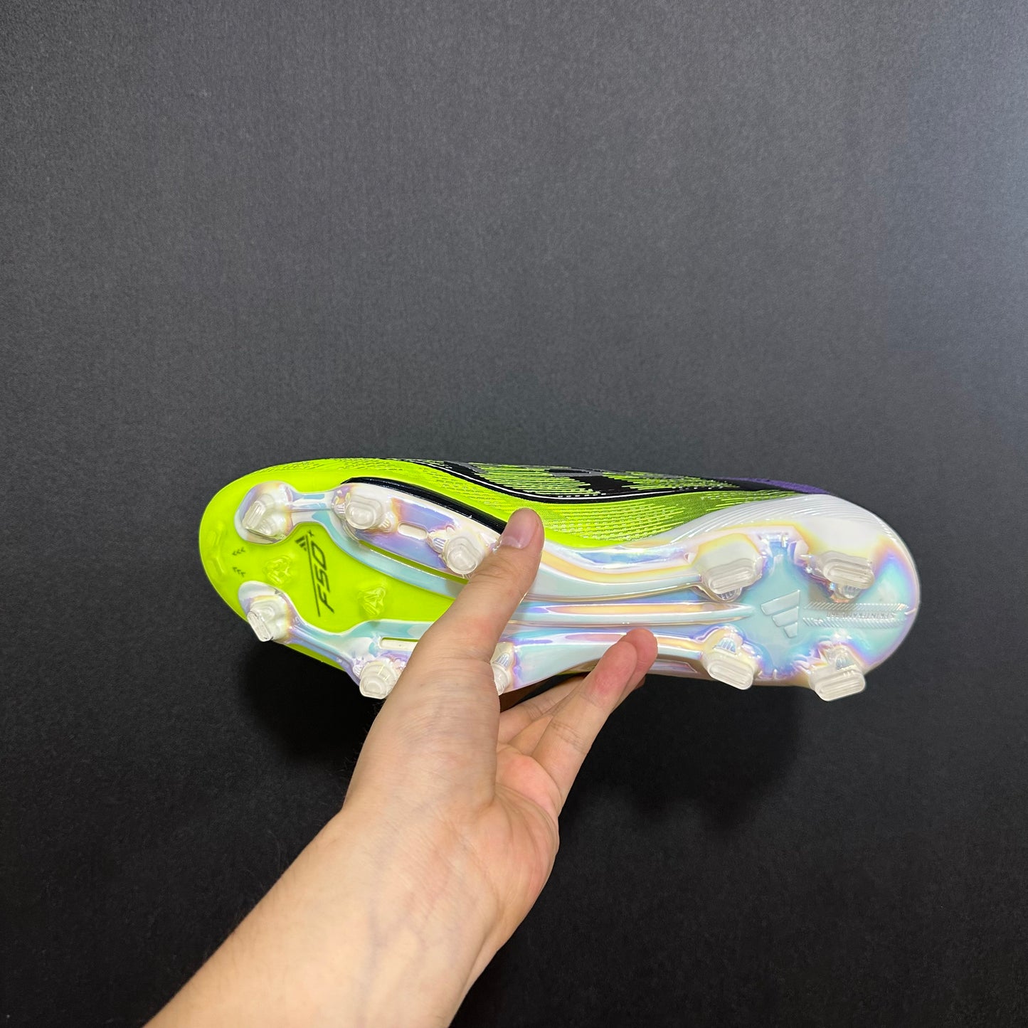 F50+ LACELESS