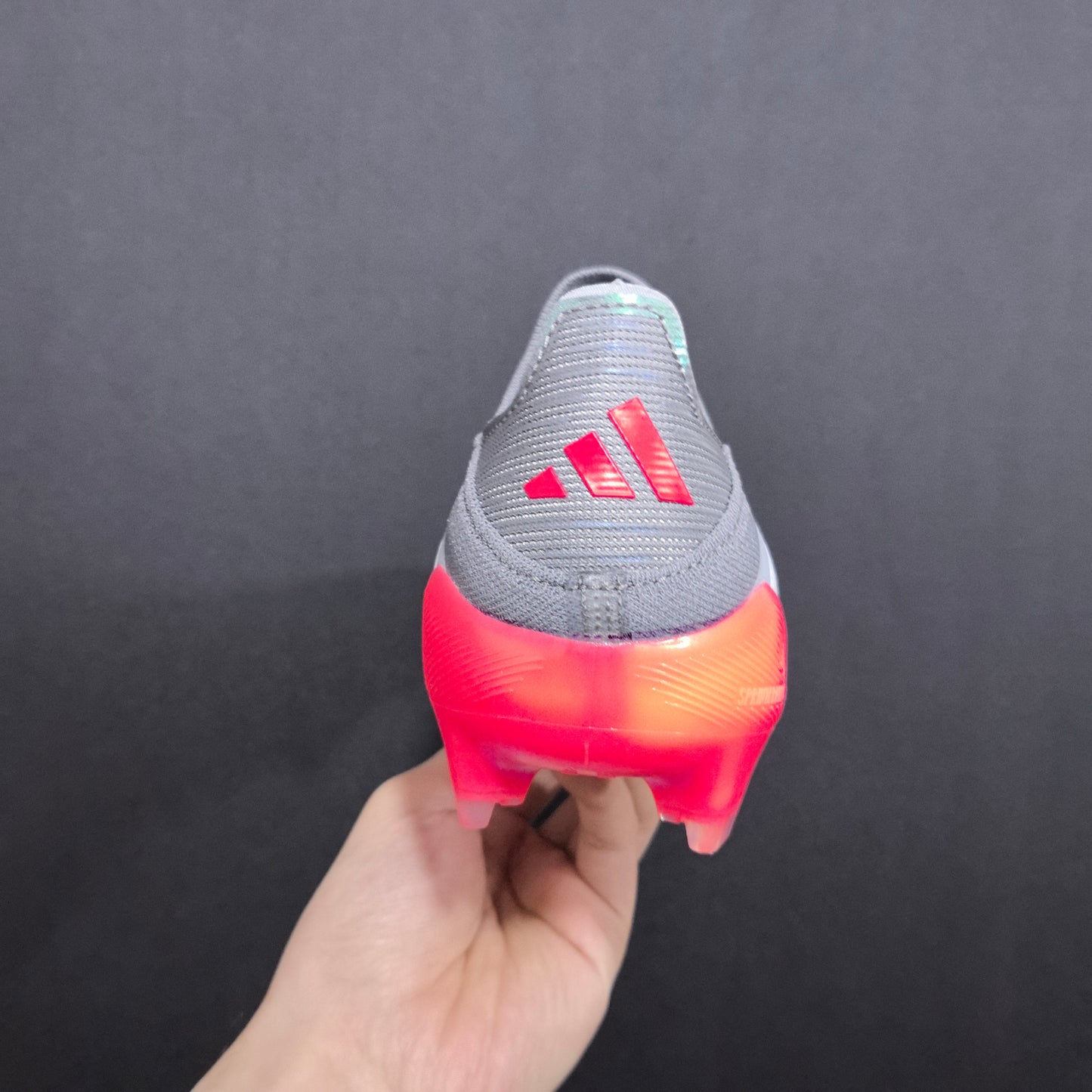 F50+ LACELESS