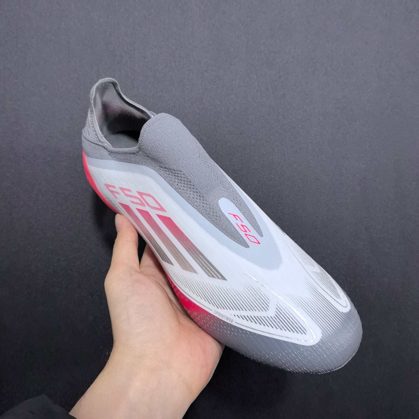 F50 LACELESS