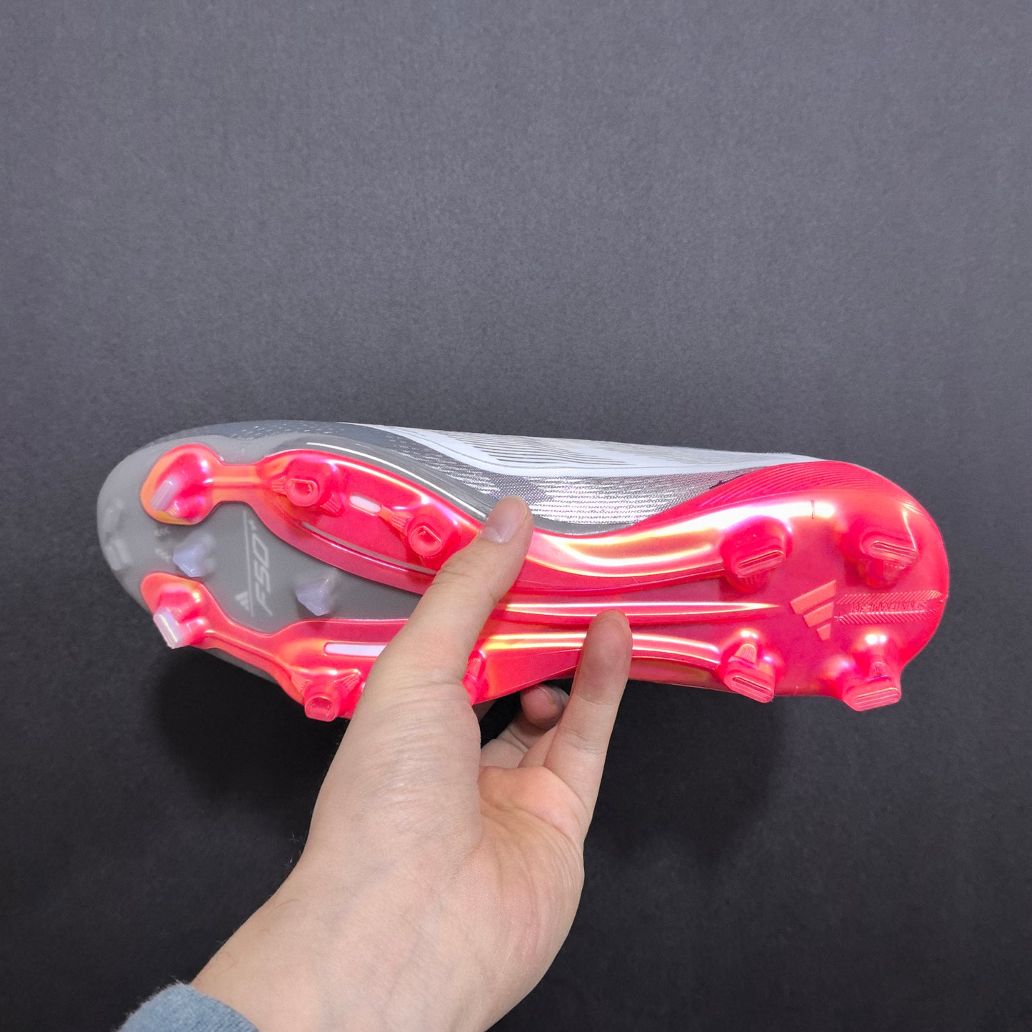 F50+ LACELESS