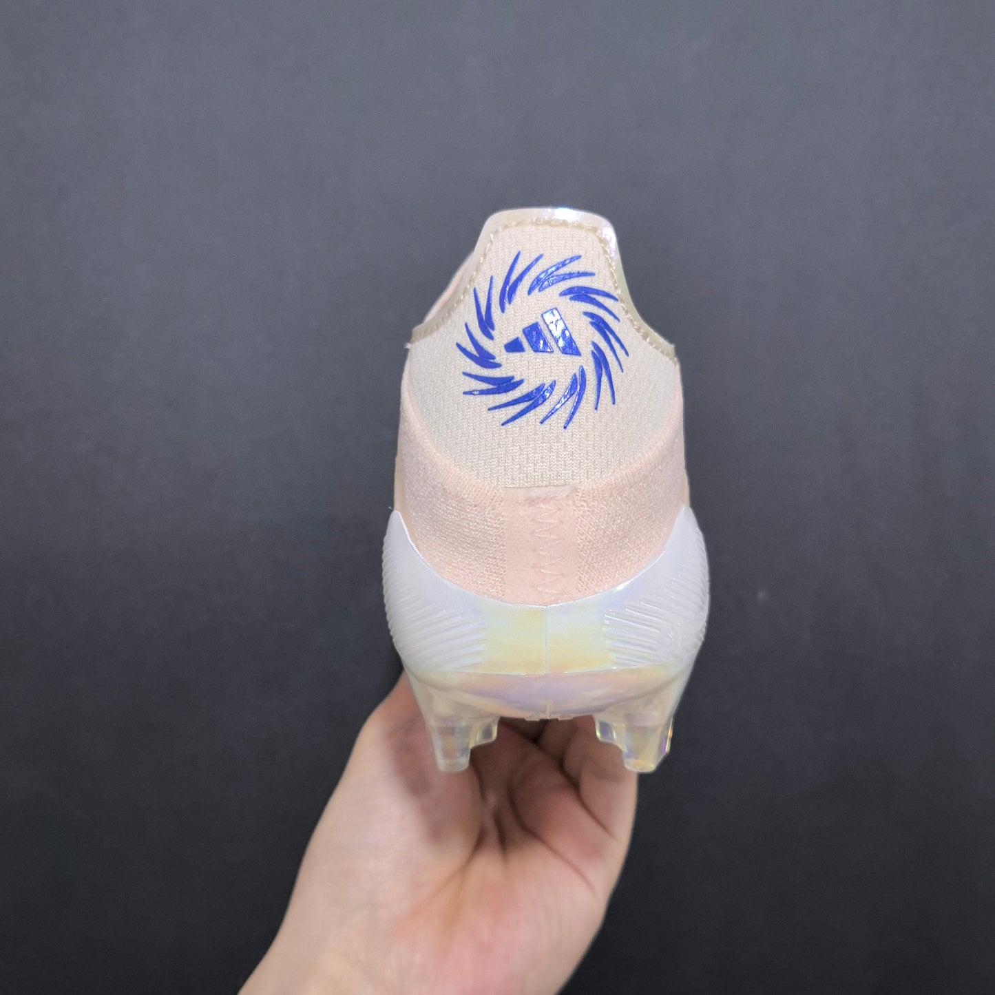 F50+ LACELESS