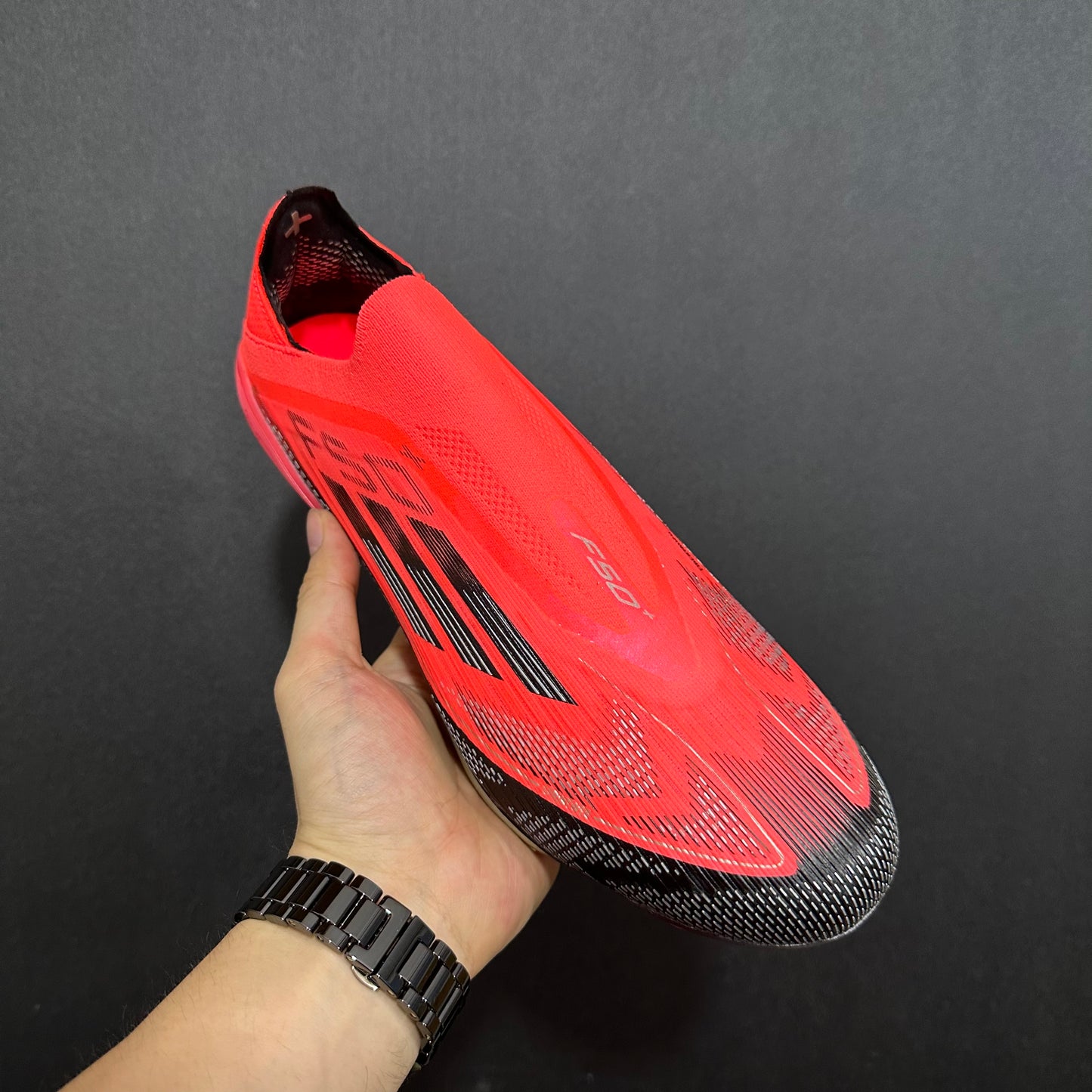 F50+ LACELESS
