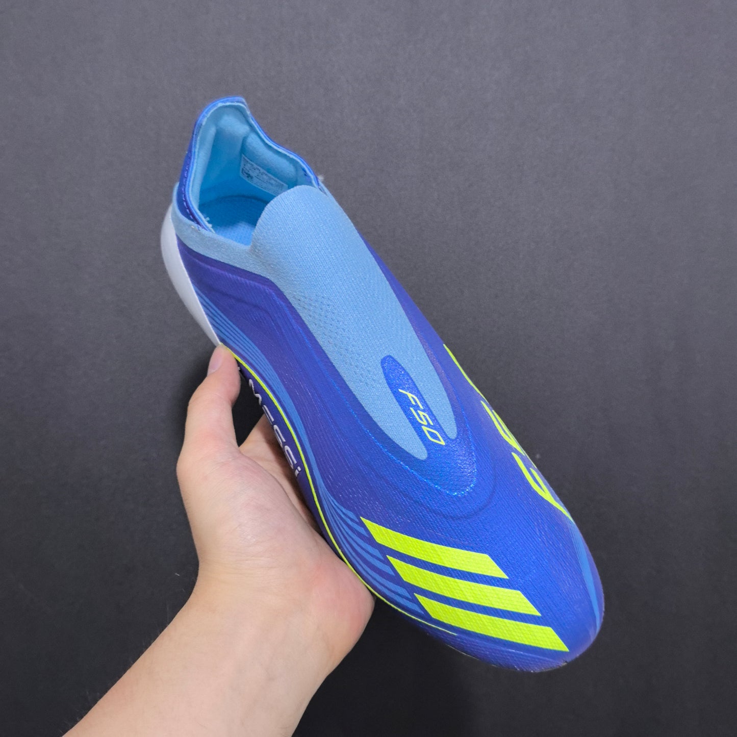F50 LACELESS