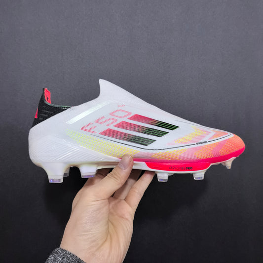 F50+ LACELESS