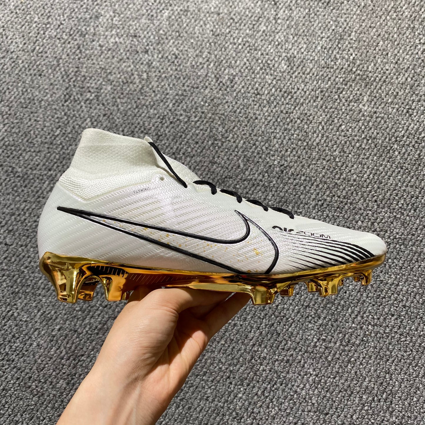 SUPERFLY 9