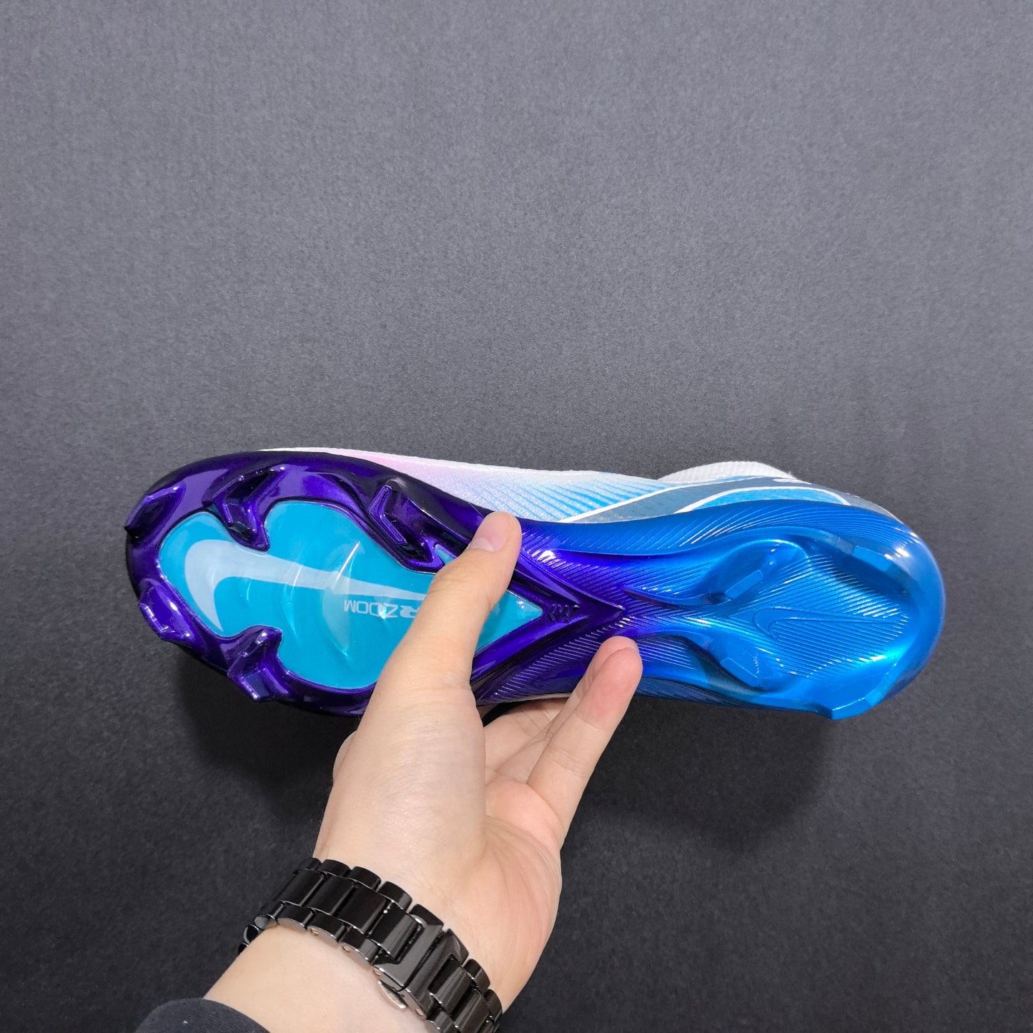 SUPERFLY 16