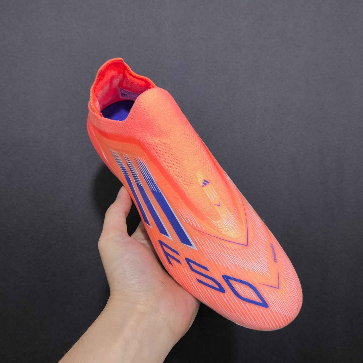 F50 LACELESS