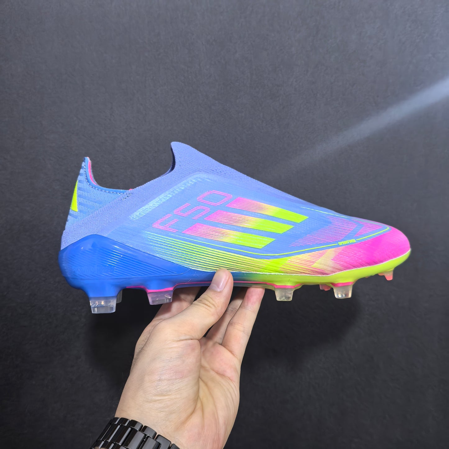 F50 LACELESS
