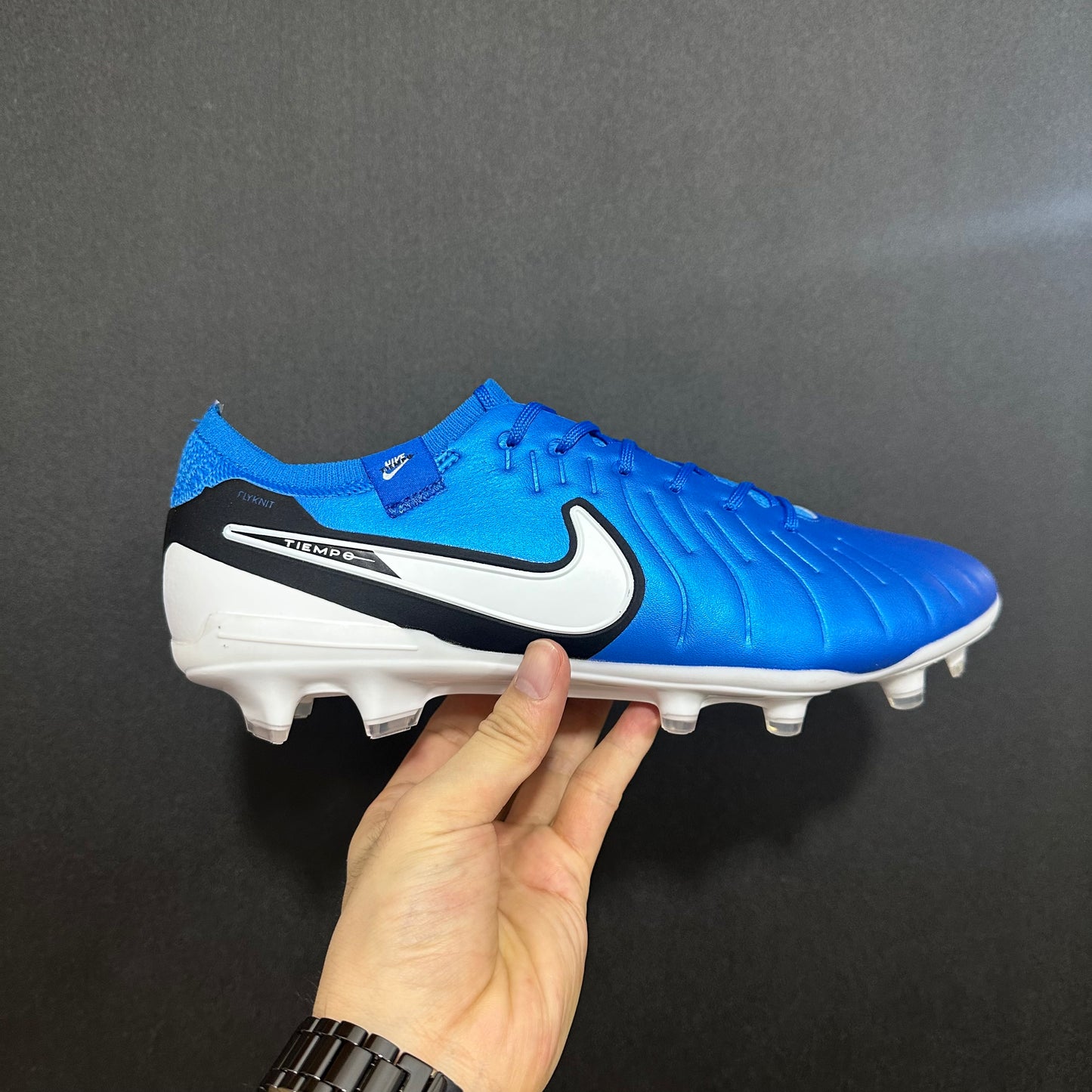 LEGEND 10 ELITE