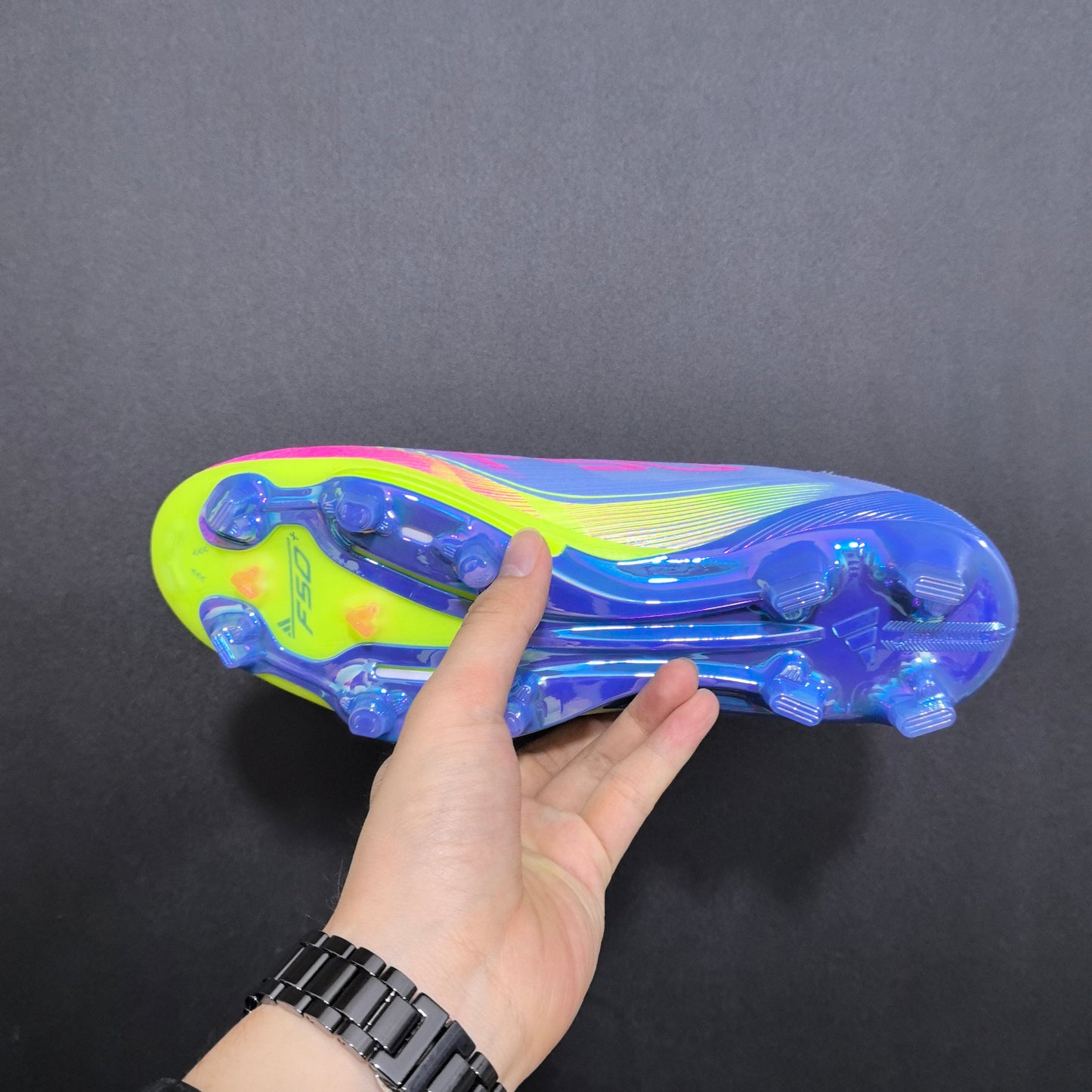 F50+ LACELESS