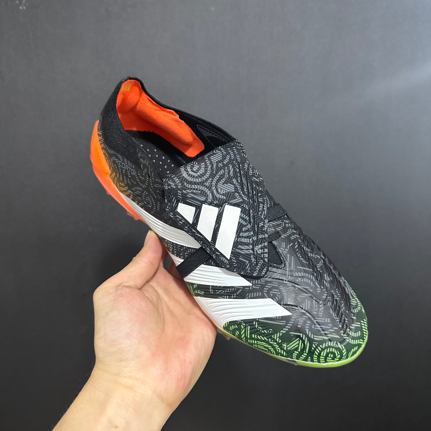 ELITE TONGUE 24