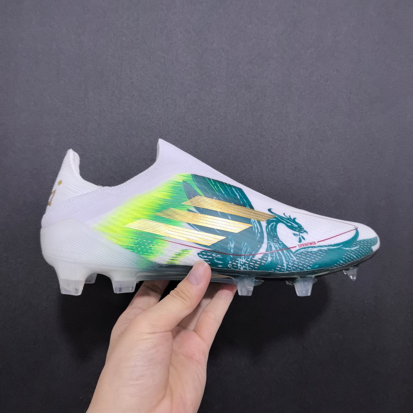 F50 LACELESS