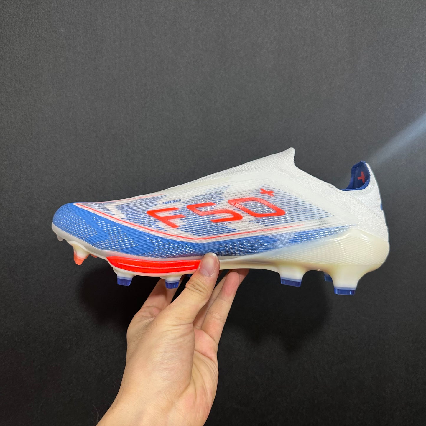F50+ LACELESS