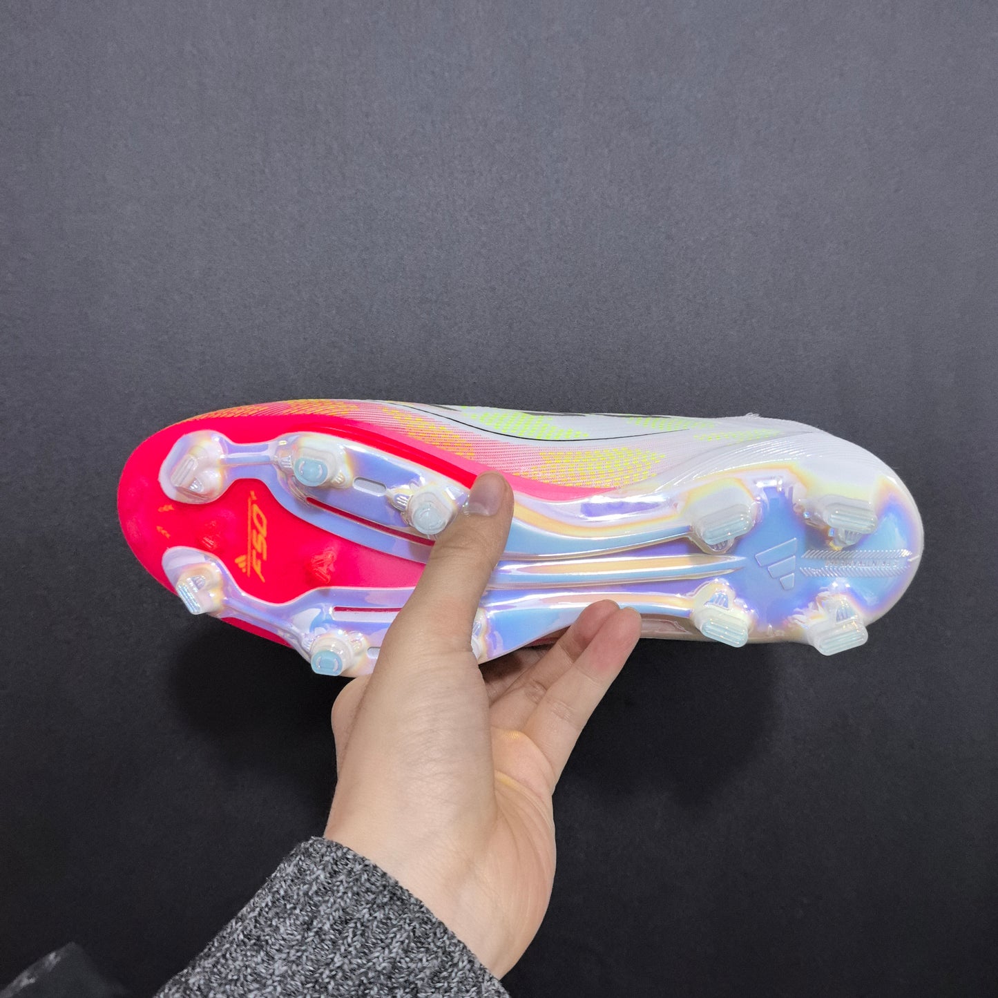 F50+ LACELESS