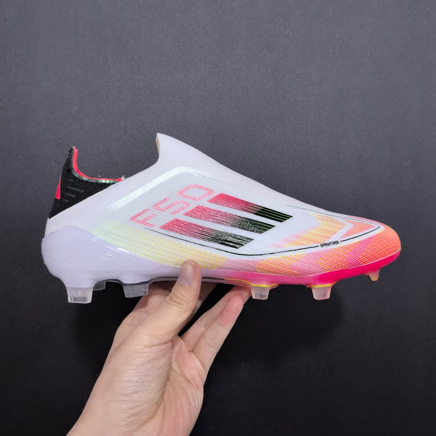 F50 LACELESS